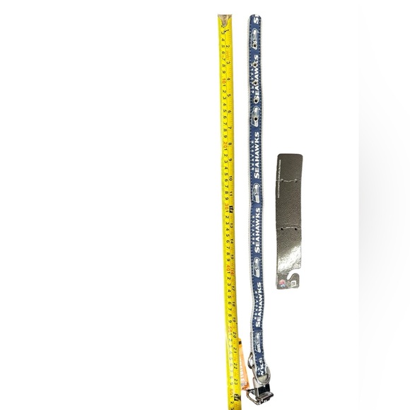 SEATLLE SEAHAWKS NFL reversible dog pet collar size medium NWT - Picture 2 of 4